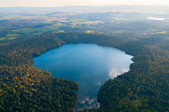lake barrine crater