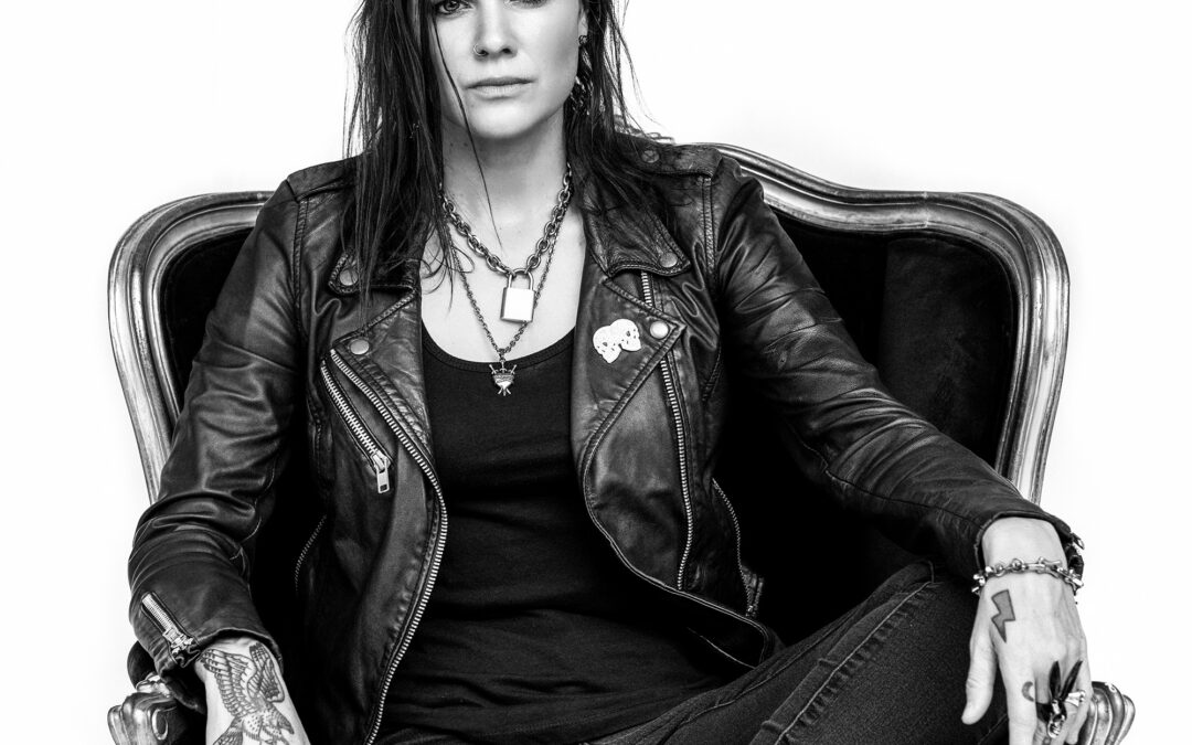 Saturday Sessions with Nicole Nighthawk